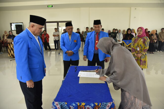 
					Rektor Lantik Ketua & Sekretaris LPMPP Untad Periode 2025-2027