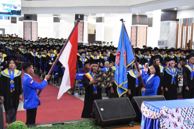 
					Wisuda Untad Ke 129 (Foto: Istimewa)
