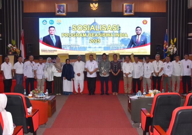 
					Rektor Universitas Tadulako Prof. Dr. Ir.Amar, ST., MT. IPU., Asean Eng. Membuka Kegiatan Sosialisasi Beasiswa India di Fakultas Kedokteran Untad, (Foto: Istimewa)