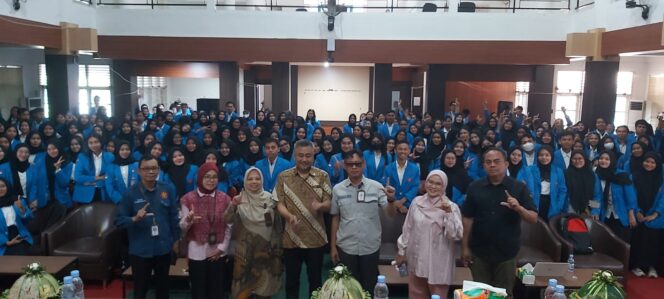 
					Wakil Rektor Bidang Akademik Prof. Dr. Eng. Ir. Andi Rusdin, S.T., M.T., M.Sc. Membuka Kegiatan KKN Literasi, (Foto: Istimewa)