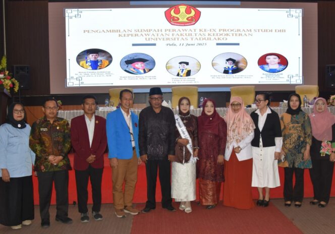 
					Pengambilan Sumpah Profesi Perawat Universitas Tadulako, (Foto: Istimewa)