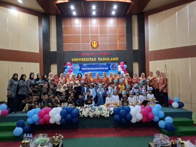 
					Kegiatan Tamat Belajar dan Pentas Seni PAUD Bungamputi Universitas Tadulako, (Foto: Humas Yayasan)