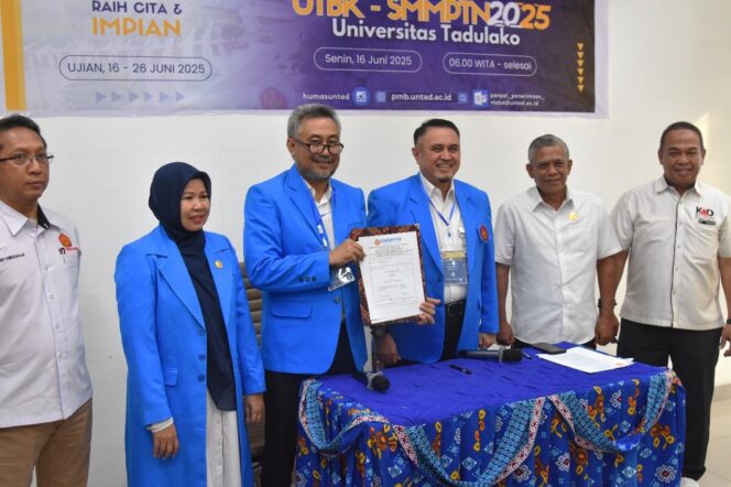 
					Rektor Universitas Tadulako Prof. Dr. Ir. Amar, ST., MT., IPU., Asean Eng. Membuka Secara Resmi Pelaksanaan Ujian SMMPTN Tahun 2025, (Foto: Istimewa)