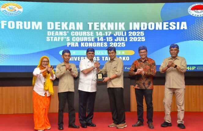 
					Universitas Tadulako Gelar Forum Dekan Teknik Indonesia 2025, Bahas Tantangan dan Kolaborasi Pendidikan Teknik, (Foto: Istimewa)