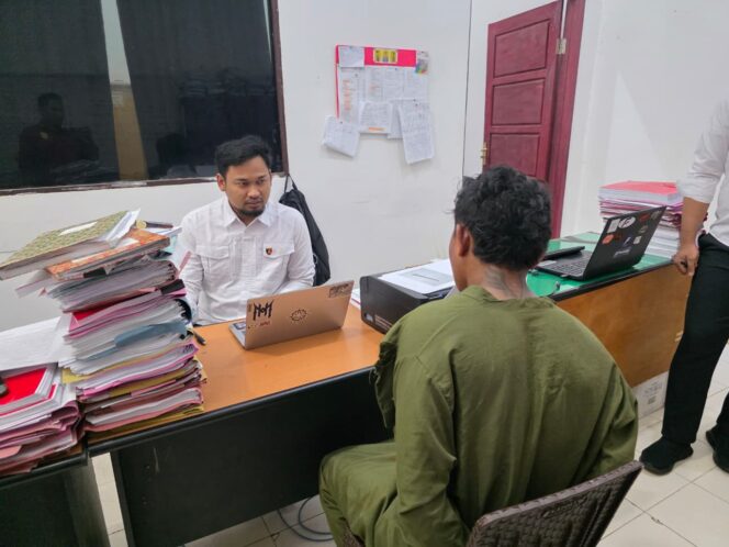 
					Pelaku Penikaman Imam Mesjid  Baiturrahman Diamankan Di Mapolres Morowali Utara, (Foto; Istimewa)