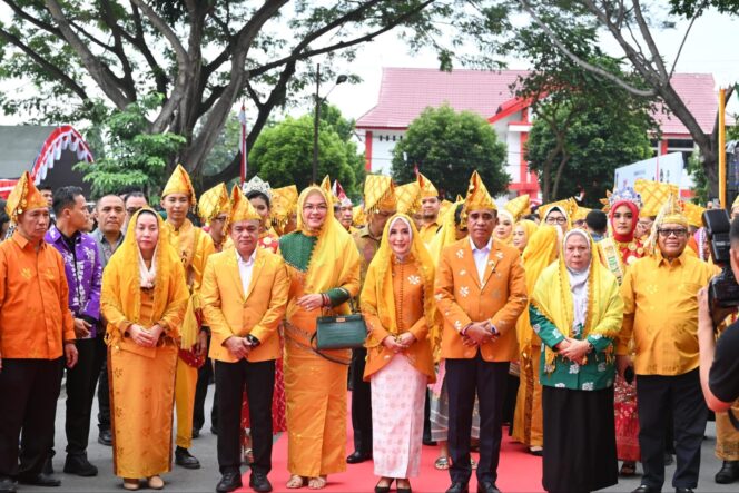 
					Perayaan HUT Kota Palu ke-47 yang Dihadiri oleh Jajaran Pemprov Sulteng dan Jajaran Pemkot Palu, (Foto: Istimewa)