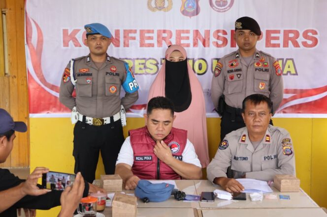 
					Perempuan Berinisial N.D Pelaku Peredaran Narkotika, (Foto: Istimewa)