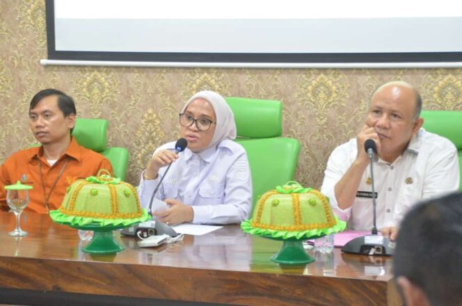 
					Sekretaris Daerah Kota Palu, Irmayanti Pettalolo, secara resmi membuka kegiatan Peningkatan Kapasitas Sumber Daya Manusia (SDM) Aparatur Sipil Negara (ASN) Pemerintah Kota Palu tingkat operator, yang digelar di Aula Kantor Badan Pusat Statistik (BPS) Kota Palu, (Foto: Istimewa)