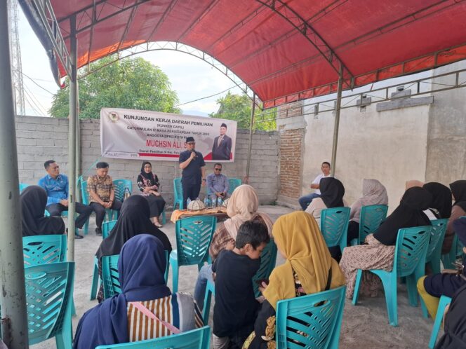 
					Anggota DPRD Kota Palu Muchsin Ali, S.T. Melakukan Kundapil Di Kel. Balaroa Kec. Palu Barat. (Foto: Istimewa)