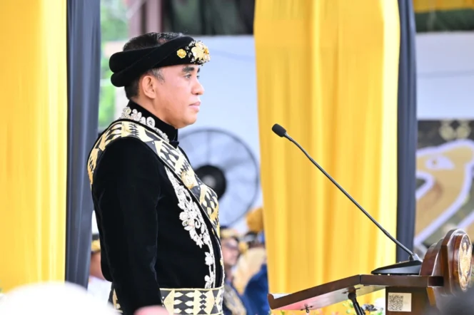 
					Gubernur Sulawesi Tengah Dr. Anwar Hafid Saat Memimpin Upacara Hut Morowali Ke 26. (Foto: Istimewa)
