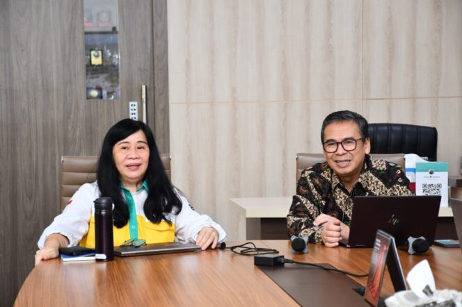 
					Wakil Rektor Bidang Perencanaan dan Kerja Sama Untad, Dr. sc. agr. Ir. Aiyen Tjoa, M.Sc., dalam diskusi bersama Kementerian Koordinator Bidang Pemberdayaan Masyarakat. (Foto: Istimewa)