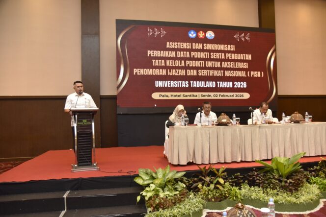 
					Rektor Universitas Tadulako Prof. Dr. Ir. Amar, ST., MT., IPU., Asean Eng. Membuka Kegiatan Pelaporan PDDIKTI dan Penomoran Ijazah Nasional. (Foto: Istimewa)