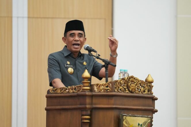 
					Gubernur Sulawesi Tengah, Anwar Hafid, memaparkan Laporan Keterangan Pertanggungjawaban (LKPJ) Tahun Anggaran 2025 dalam rapat paripurna DPRD Provinsi Sulawesi Tengah. (Foto: Istimewa)