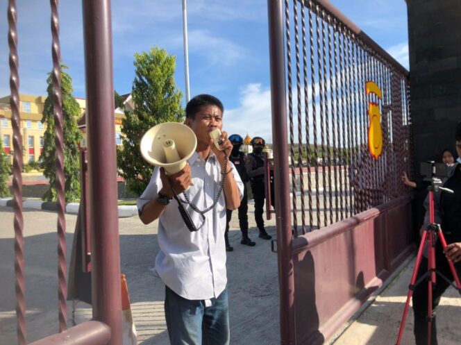 
					Ketua Pengurus Daerah Lingkar Studi Aksi dan Demokrasi Indonesia (PD LS-ADI) Parigi Moutong, Mastang. (Foto: IStimewa)