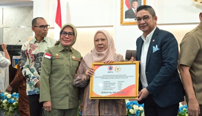 
					Wakil Gubernur Sulteng, dr. Reny A. Lamadjido, Sp.PK., M.Kes., menerima kunjungan kerja spesifik Komisi VIII DPR RI. (Foto: Istimewa)