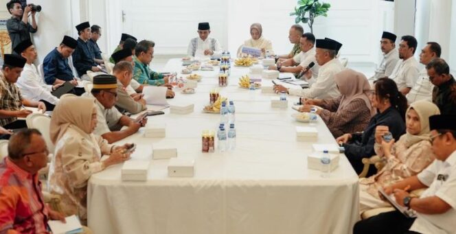
					Suasana rapat Panitia HUT ke-62 Sulteng. (Foto: Istimewa)