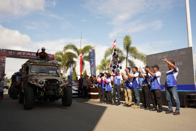 
					Kepala Kepolisian Daerah (Kapolda) Sulawesi Tengah (Sulteng), Brigjen Pol Nasri, secara resmi melepas peserta Bhayangkara Otomotif Nambaso 2026 dalam rangka memeriahkan Hari Bhayangkara ke-80. (Foto: Istimewa)