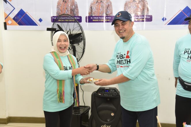 
					Rektor Untad Prof. Dr. Ir. Amar, S.T., M.T., IPU., ASEAN Eng. Secara Resmi Membuka Kick Off Dies Natalis FKM Ke – 9. (Foto: Istimewa)