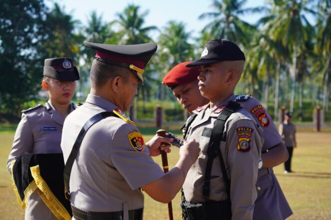 
					Kapolda Sulteng Irjen Pol. Nasri, Memimpin Upacara Pembukaan Diktukba Polri TA 2026 Di SPN Polda Sulteng. (Foto: Istimewa)