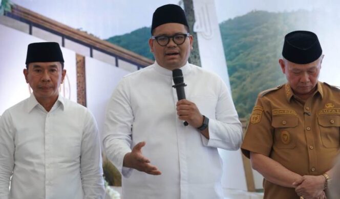 
					Wakil Ketua MPR RI Akbar Supratman Saat meresmikan Masjid Kartini Al-Husein di Desa Kalora, Kecamatan Kinovaro, Kabupaten Sigi. (Foto: Istimewa)