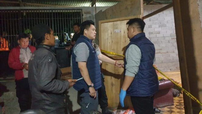 
					Polisi Menyelediki Kasus Pembunuhan Satu Keluarga Di Palu,(Foto: Istimewa)