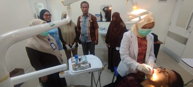
					Bakti Sosial RSP Untad Dalam Rangka DIes Natalis Ke 45. (Foto: Istimewa)