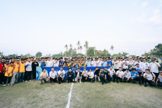 
					Gubernur Anwar Hafid Buka Piala Soeratin U-15 dan U-17 Seri Sulteng. (Foto: Istimewa)