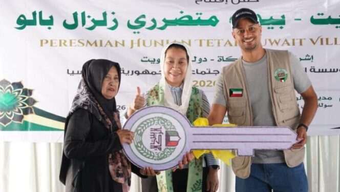 
					Wakil Wali Kota Palu Imelda Liliana Muhidin, SE., M.A.P., meresmikan Hunian Tetap (Huntap) Kuwait Village II di Jalan Malontara, Kecamatan Tatanga. (Foto: Istimewa)