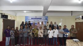 Fakultas Ekonomi Universitas Alkhairaat (Unisa) Palu menggelar workshop evaluasi pembelajaran dengan tema “Perhitungan CPL & CPMK: Standardisasi Penilaian Akademik Dosen Fakultas Ekonomi”. (Foto: Istimewa)