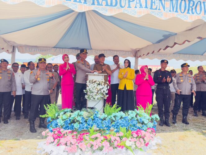 
					Kapolda Sulawesi Tengah (Sulteng) Irjen Pol Nasri Sulaeman, S.I.K., M.H., meresmikan sejumlah fasilitas di Mapolres Morowali. (Foto: Istimewa)