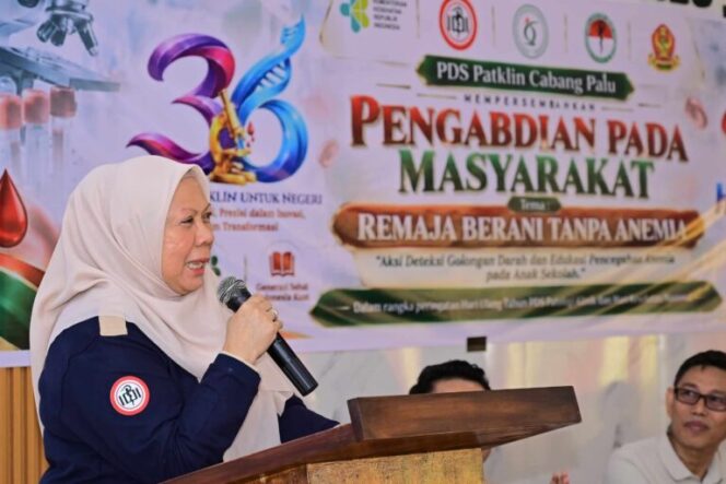 
					Wakil Gubernur Sulawesi Tengah dr. Reny A. Lamadjido, Sp.PK., M.Kes., Membuka Bakti Sosial Pengabdian kepada Masyarakat dalam rangka HUT ke-36 Perhimpunan Dokter Spesialis Patologi Klinik dan Kedokteran Laboratorium Indonesia (PDS PatKLIn) Cabang Palu di Aula SMA Negeri 1 Palu. (Foto: Istimewa)