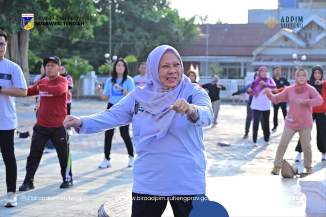 
					Wakil Gubernur Sulawesi Tengah dr. Reny A. Lamadjido, Sp.PK., M.Kes., menghadiri peringatan Hari Olahraga Nasional (Haornas) ke-43 Tahun 2026 di Lapangan Pogombo, Kantor Gubernur Sulawesi Tengah,  (Foto: Istimewa)