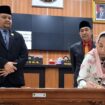 Penandatanganan berita acara persetujuan bersama Ranperda. (Foto: Istimewa)