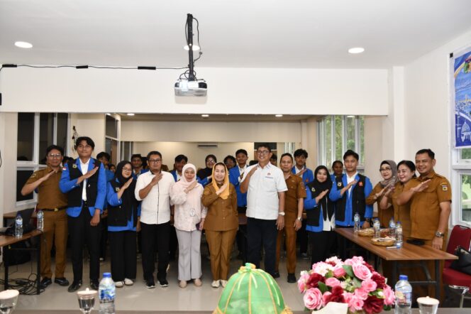 
					Lembaga Penelitian dan Pengabdian kepada Masyarakat Universitas Tadulako Bersama Wakil Wali Kota Palu, Imelda Liliana Muhidin, S.E., M.A.P., Menggelar Pembekalan KKN Tematik Pertanahan Tahun 2026. (Foto: Istimewa)