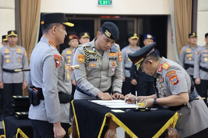 
					Dilantik Kapolri, Irjen Rizal Irawan Resmi Jabat Kapolda Sulawesi Tengah. (Foto: Istimewa)