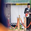 Gubernur Sulawesi Tengah Dr. Anwar Hafid, M.Si., Menghadiri Upacara Peringatan HUT ke-81 TNI di Mayonif 711/Raksatama, Kelurahan Tatura Selatan, Kota Palu. (Foto: Istimewa)