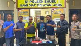 Kepolisian Sektor (Polsek) Sausu Mengamankan Seorang Pria Berinisial NR (29) Yang Diduga Membawa Narkotika Jenis Sabu Di Dusun I, Desa Taliabo, Kecamatan Sausu, Kabupaten Parigi Moutong. (Foto: Istimewa)