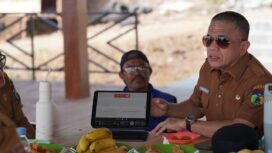 Wali Kota Palu, H. Hadianto Rasyid, S.E., Menargetkan Gangguan Pasokan Air Bersih Di Kawasan Salena, Kelurahan Buluri, Kecamatan Ulujadi. (Foto: Istimewa)