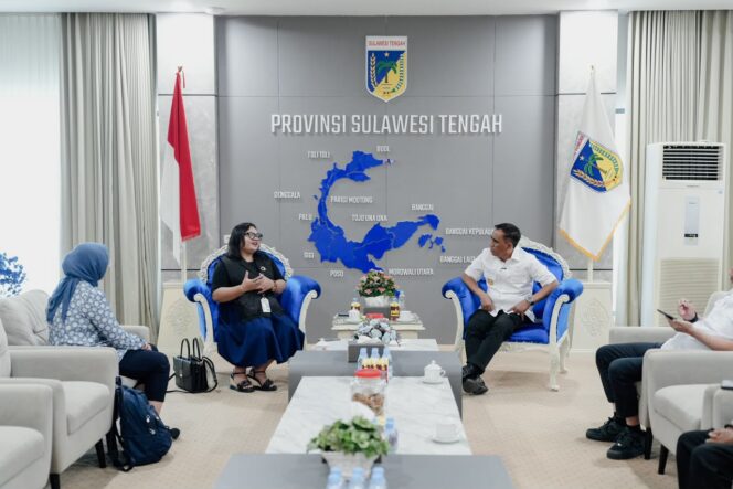 
					Gubernur Sulawesi Tengah (Sulteng), Dr. H. Anwar Hafid, M.Si., Menjajaki Kerja Sama Dengan MNC University Untuk Memperluas Akses Pendidikan, Mengembangkan Program Beasiswa, Serta Meningkatkan Potensi Daerah Melalui Riset Dan Inovasi. (Foto: Istimewa)