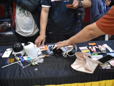 Dari Lokasi Penggerebekan, Petugas Mengamankan Sejumlah Barang Yang Akan Ditelusuri Keterkaitannya Dengan Perkara Tersebut. (Foto: Istimewa)